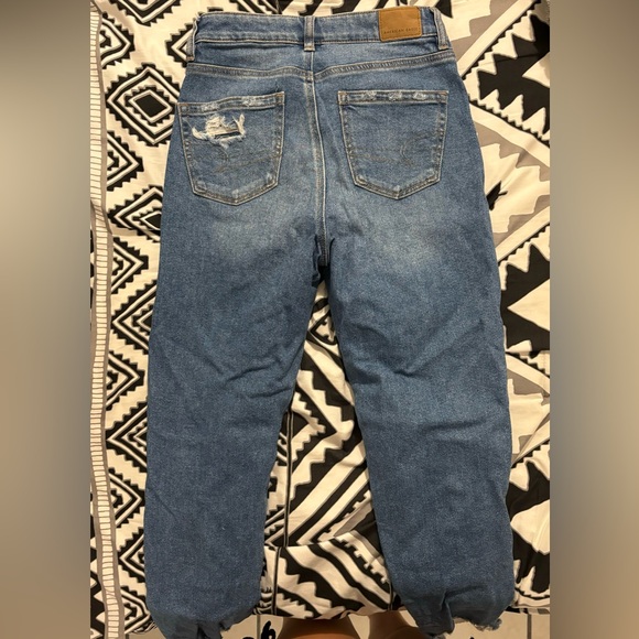 AE mom jeans - Picture 3 of 3